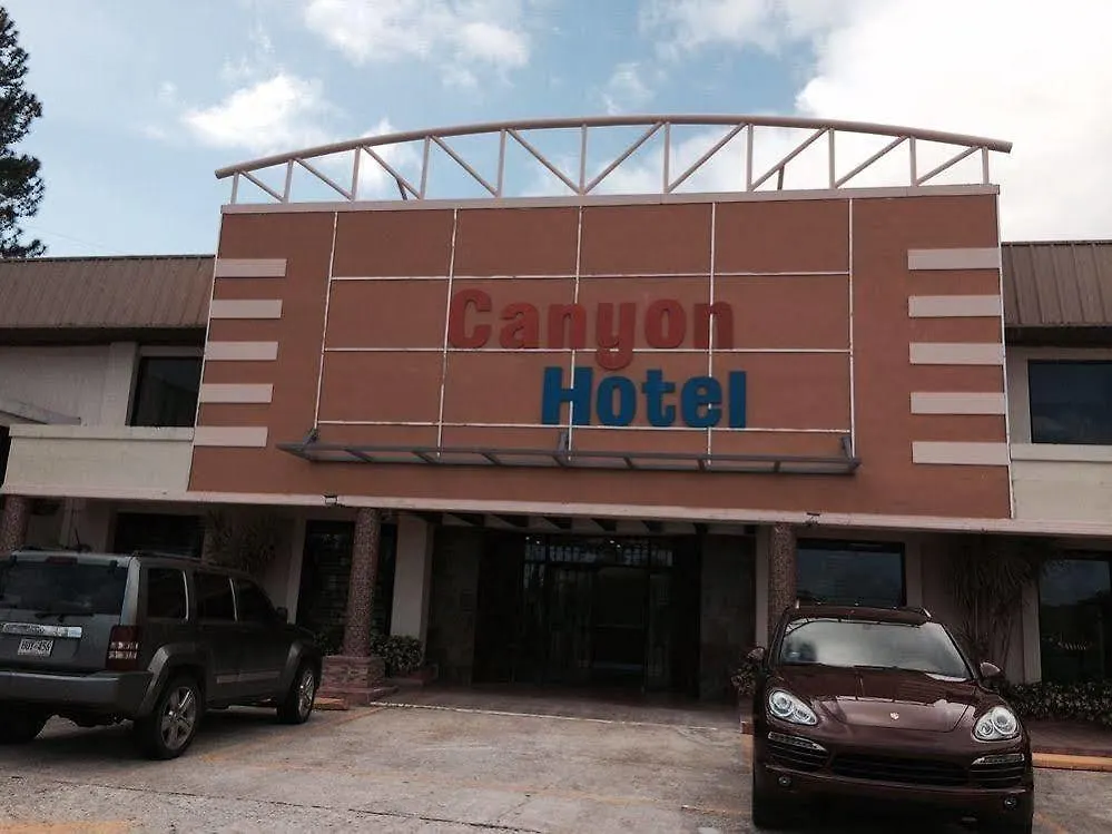 **  Canyon Hotel Barranquitas Puerto Rico